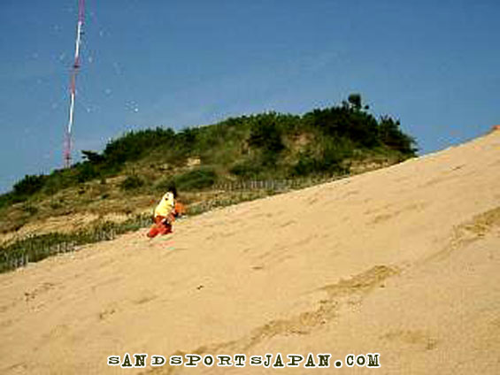 Sandboarding in Fukuoka